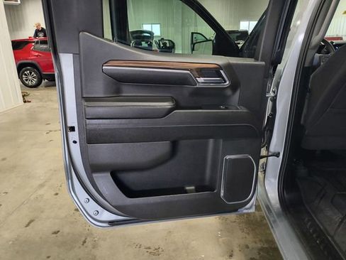 Used 2024 Chevrolet Silverado 1500 LT w/ Protection Package AWD/4WD image 23