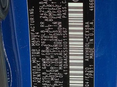 Used 2025 Toyota Camry SE FWD image 25