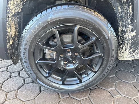 Used 2019 Jeep Renegade Altitude w/ Quick Order Package 2XM AWD/4WD image 11