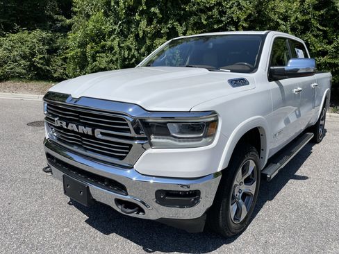 Used 2020 RAM 1500 Laramie AWD/4WD image 5