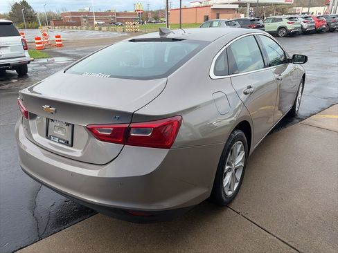 Used 2025 Chevrolet Malibu LT FWD image 7
