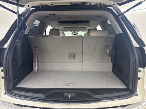 Used 2012 GMC Acadia Denali image 28