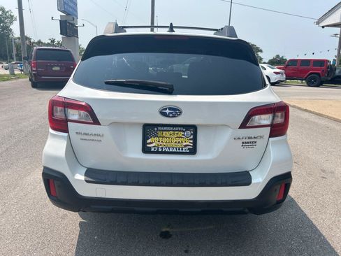Used 2018 Subaru Outback 2.5i Limited AWD/4WD image 6