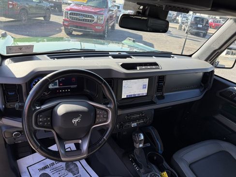 Used 2022 Ford Bronco Black Diamond image 15