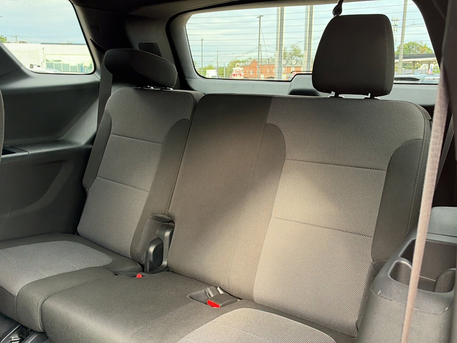 Used 2023 Chevrolet Traverse LT FWD image 22