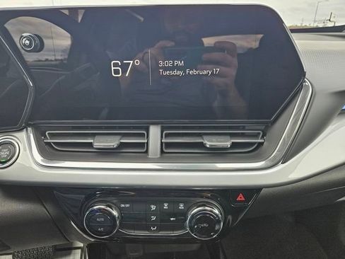 New 2026 Chevrolet Trax LT image 18