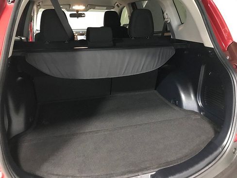 Used 2015 Toyota RAV4 LE FWD image 30