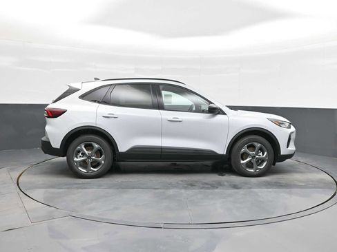 New 2026 Ford Escape ST-Line w/ Tech Pack #1 image 9