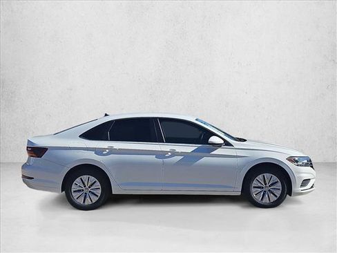 Used 2019 Volkswagen Jetta S image 4