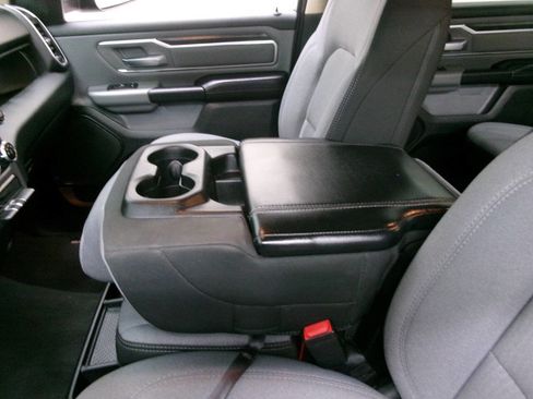 Used 2019 RAM 1500 Big Horn AWD/4WD image 23