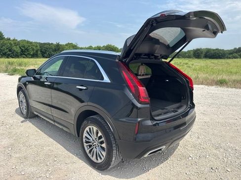 Used 2025 Cadillac XT4 Premium Luxury FWD image 5