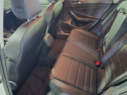 Certified 2023 Volkswagen Jetta SE w/ Panoramic Sunroof Package FWD image 12
