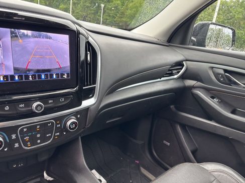 Used 2020 Chevrolet Traverse Premier w/ Redline Edition FWD image 16