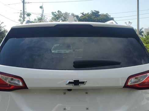 Used 2020 Chevrolet Equinox Premier image 13