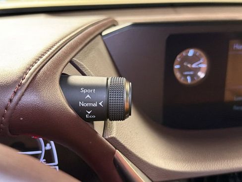 Used 2019 Lexus ES 350 w/ Premium Package image 30