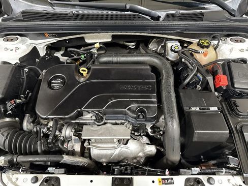 Used 2018 Chevrolet Malibu LS image 24