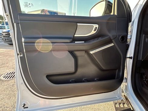 Used 2025 Ford Expedition Tremor AWD/4WD image 37