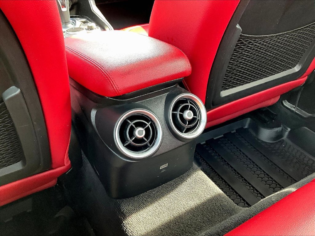 Used 2020 Alfa Romeo Giulia AWD w/ Cold Weather Package image 12