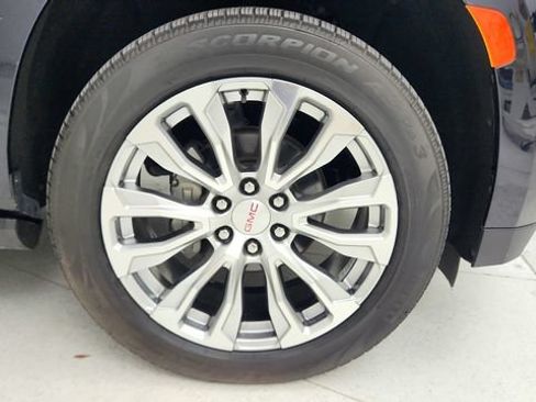 Used 2023 GMC Yukon Denali AWD/4WD image 29