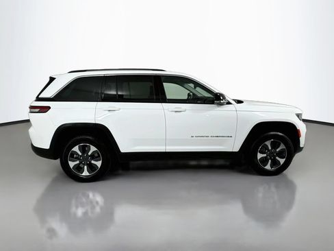 Used 2023 Jeep Grand Cherokee 4WD 4xe image 8