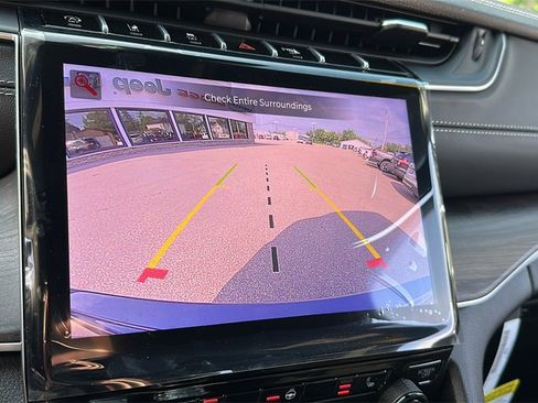 New 2025 Jeep Grand Cherokee Limited w/ Trailer Tow Package image 21