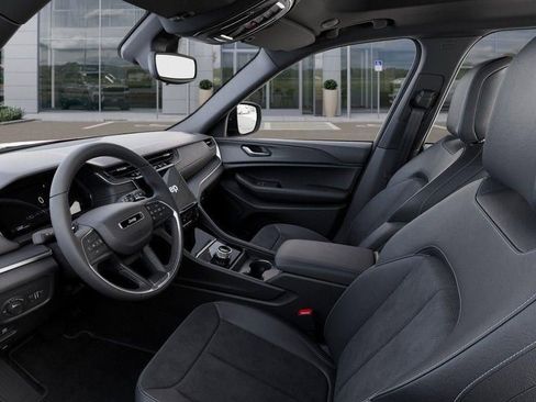 New 2025 Jeep Grand Cherokee Altitude image 22