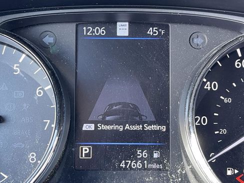 Used 2022 Nissan Rogue Sport SL w/ Premium Package image 8