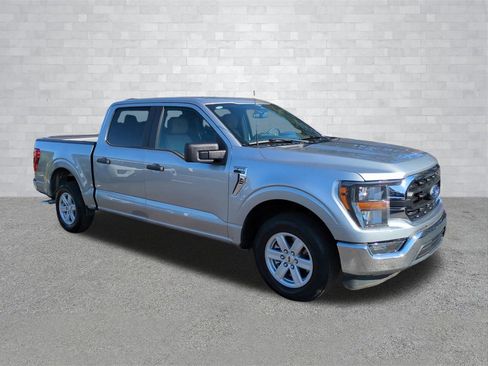 Used 2023 Ford F150 XLT image 2
