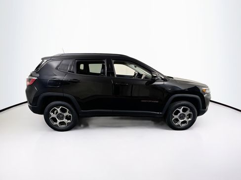 Used 2022 Jeep Compass Trailhawk AWD/4WD image 4