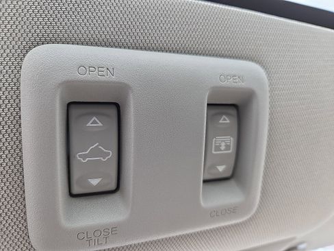 Used 2024 Nissan Murano SL image 22