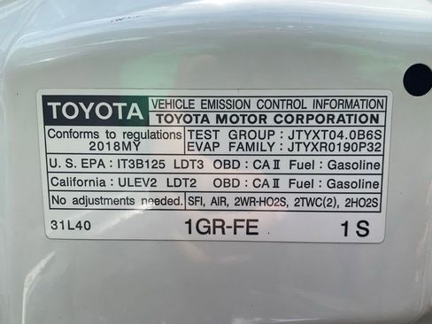 Used 2018 Toyota 4Runner SR5 RWD image 13