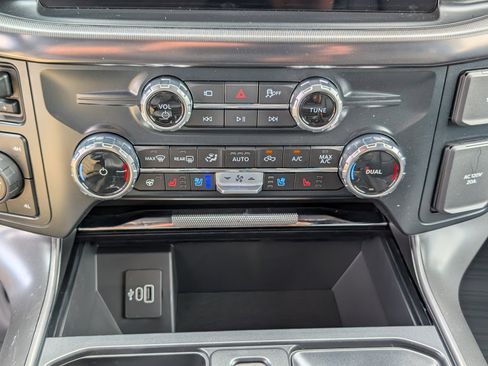 New 2025 Ford F150 Lariat w/ Equipment Group 501A Mid image 27