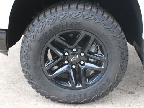 New 2025 Chevrolet Silverado 1500 Custom Trail Boss image 45