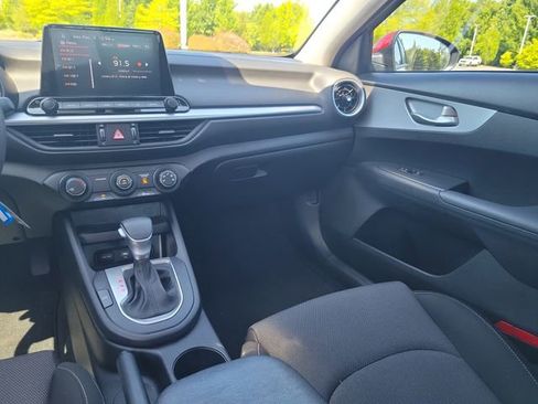 Used 2023 Kia Forte LXS w/ LXS Technology Package FWD image 10