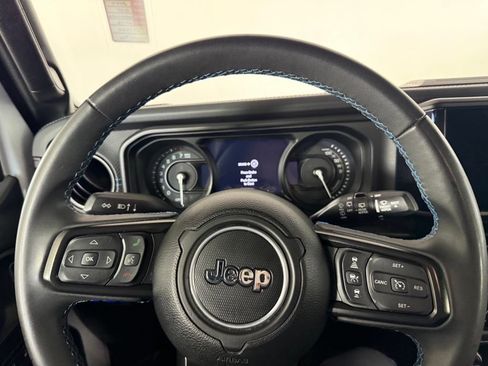 Used 2024 Jeep Wrangler Unlimited Rubicon 4xe AWD/4WD image 36