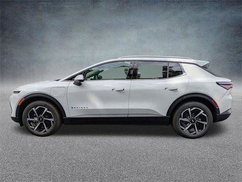 New 2026 Chevrolet Equinox EV LT image 7