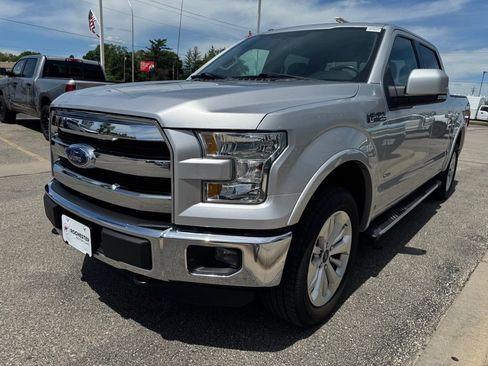 Used 2015 Ford F150 Lariat w/ Equipment Group 501A Mid AWD/4WD image 38