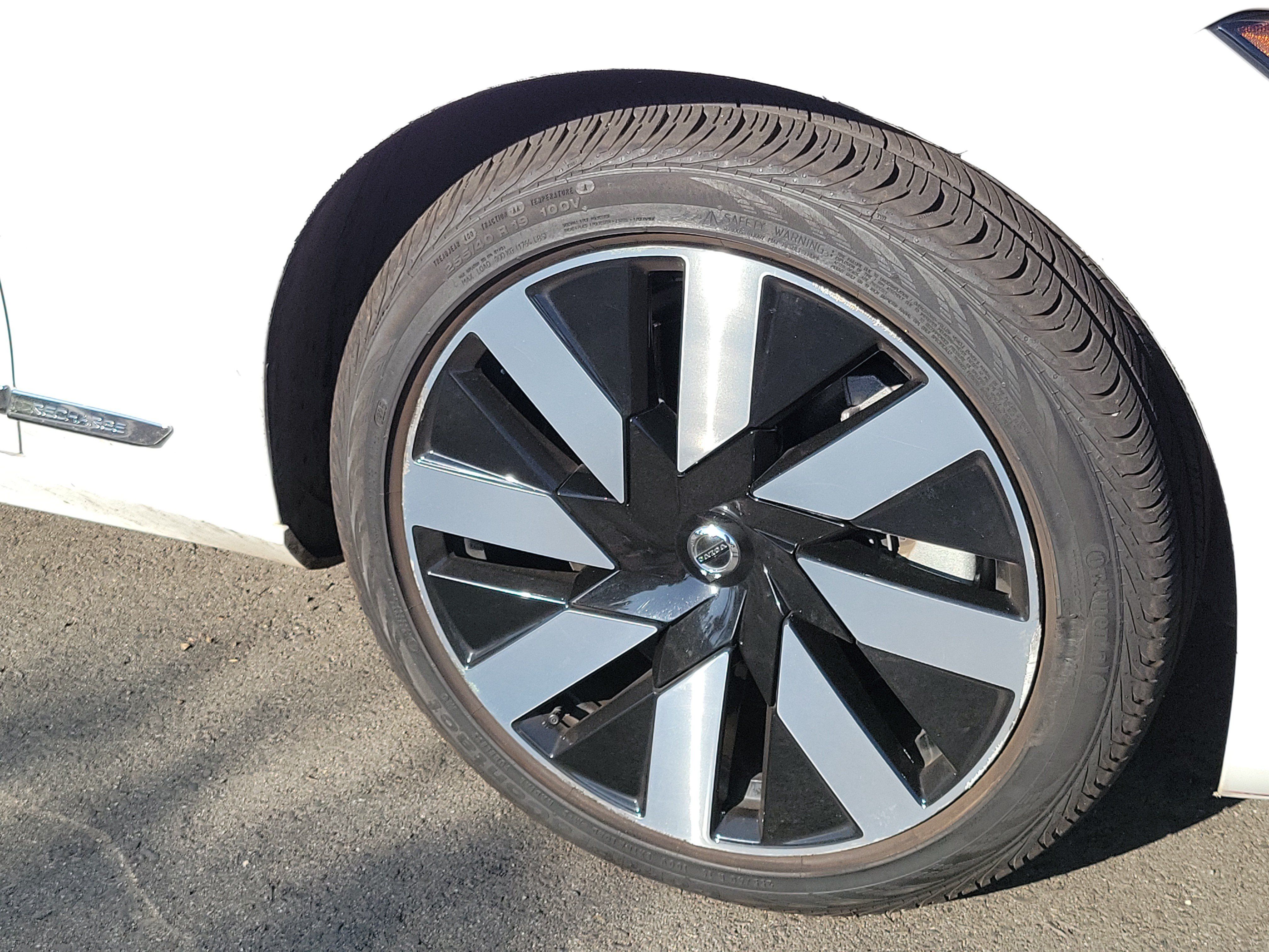Used 2023 Volvo S90 T8 Ultimate AWD/4WD image 4