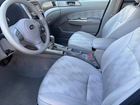 Used 2010 Subaru Forester 2.5X Premium image 5