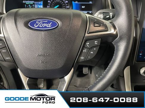 Used 2024 Ford Edge SEL image 14