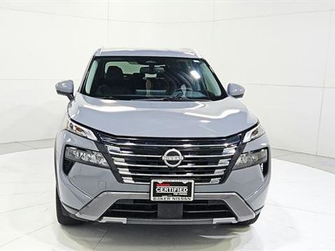 Certified 2025 Nissan Rogue SL AWD/4WD image 2