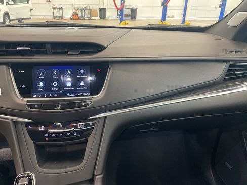 Used 2021 Cadillac XT5 Premium Luxury AWD/4WD image 10