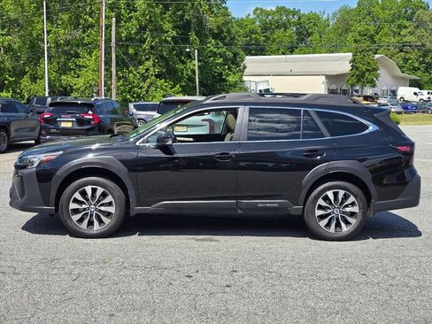 Used 2025 Subaru Outback Limited AWD/4WD image 23