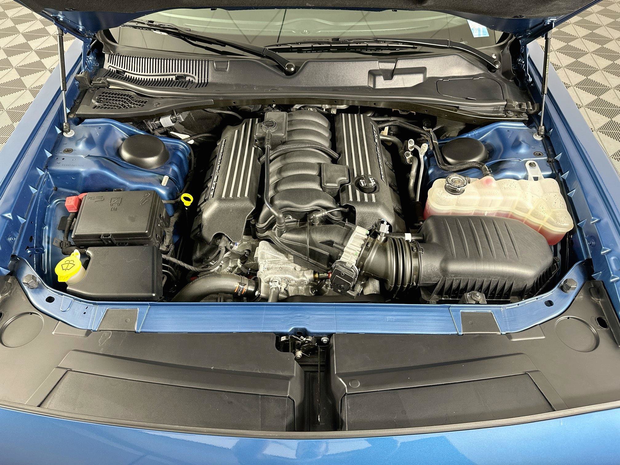 Used 2022 Dodge Challenger R/T Scat Pack RWD image 31