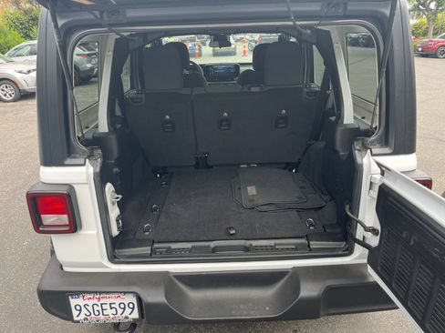 Used 2025 Jeep Wrangler Unlimited Sport AWD/4WD image 30