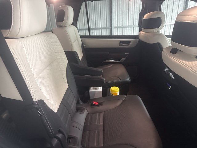 Used 2025 Toyota Sequoia Capstone AWD/4WD image 27