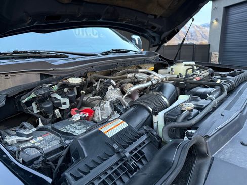 Used 2023 Ford F350 Platinum image 29