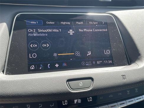 Used 2021 Cadillac XT4 Premium Luxury image 17