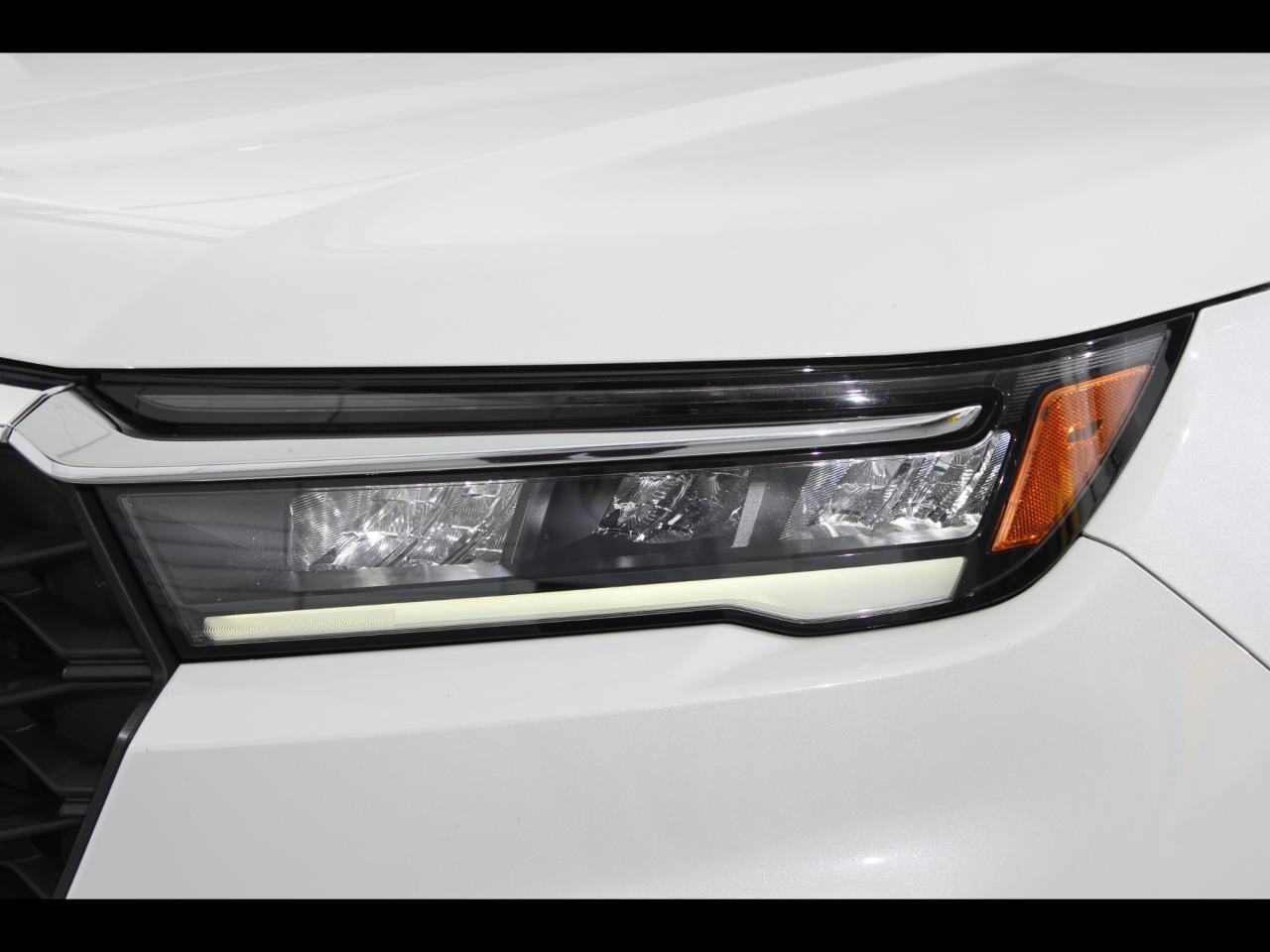 Used 2023 Honda Pilot EX-L image 10