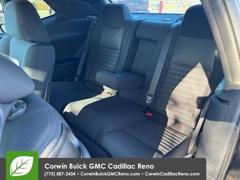 Used 2014 Dodge Challenger R/T image 14